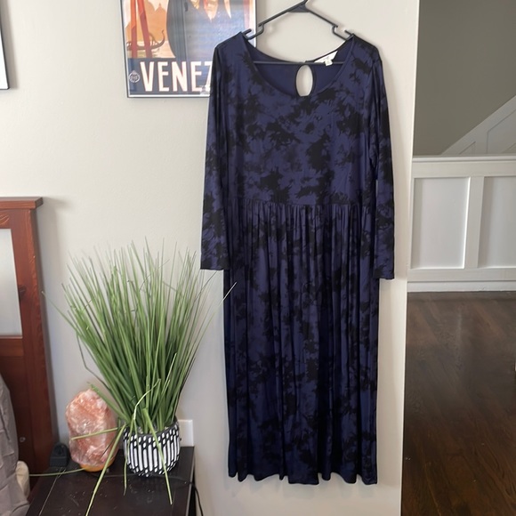 Terra & Sky maxi dress 0x (14W) - Picture 2 of 4